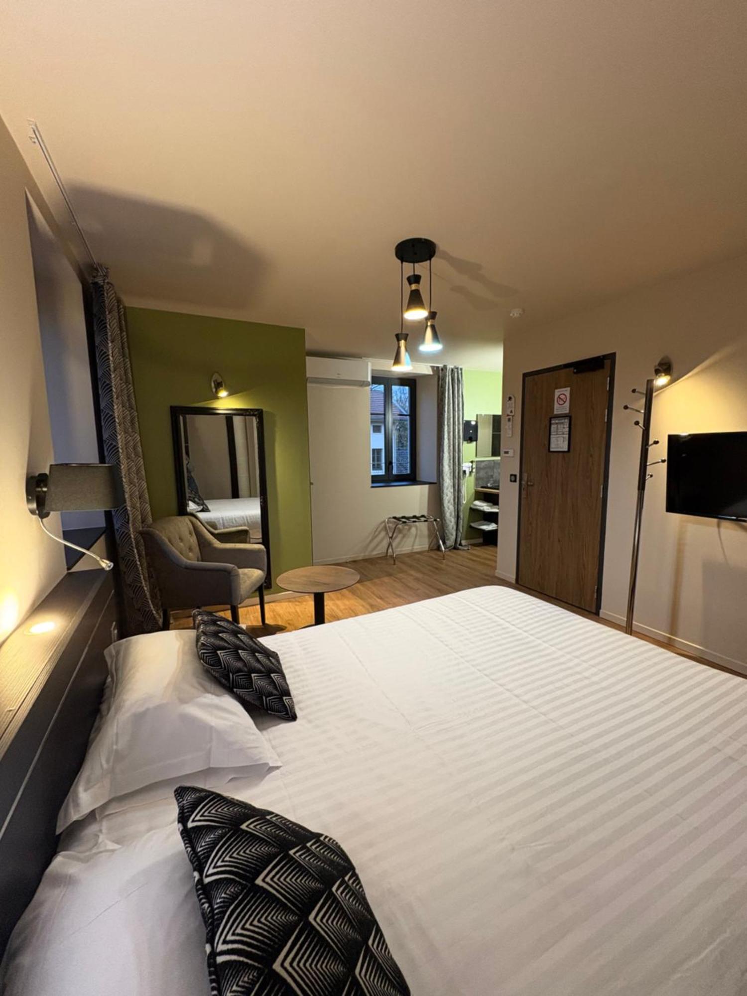 Hotel La Vinaigrerie Logis Joinville Eksteriør billede